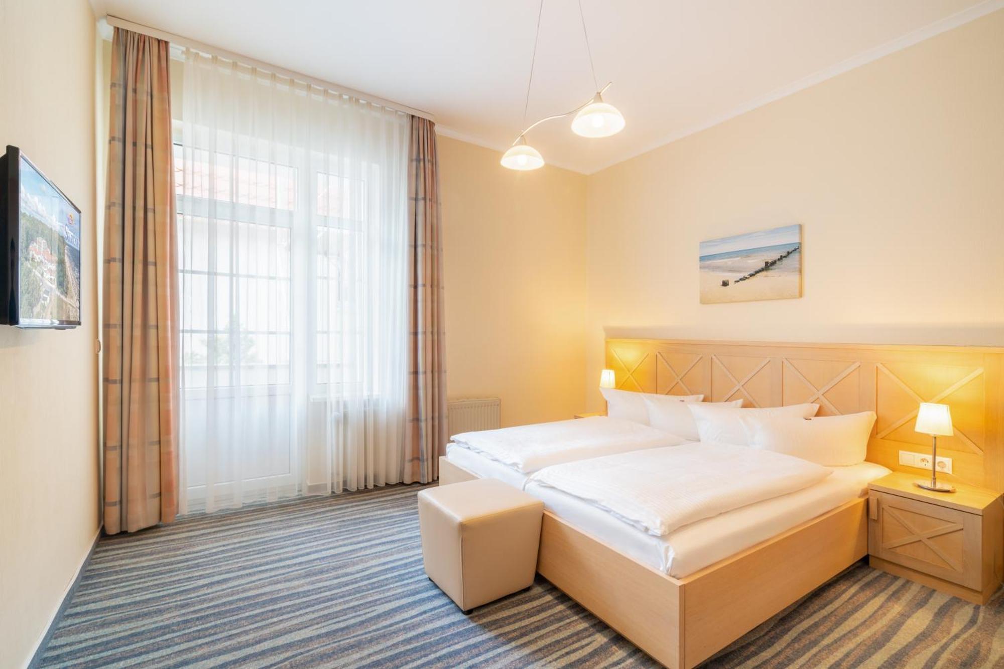 Strandhotel Seerose Kölpinsee Eksteriør bilde